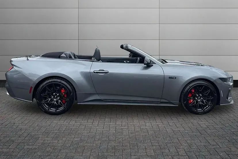 Used Ford Mustang GT Convertible 446 HP (328 kW) 2025 Carbonised grey Cabriolet