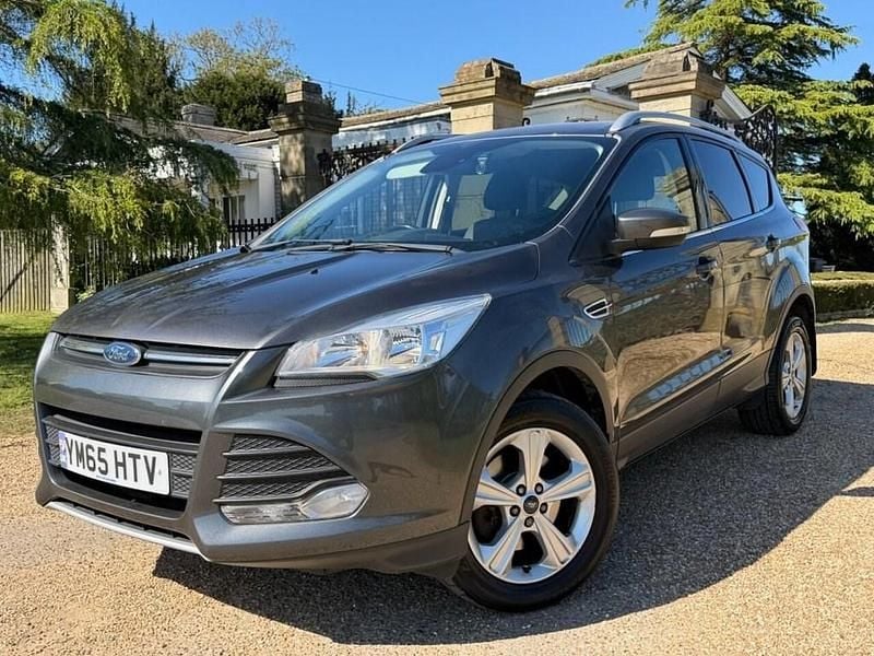 Begagnad Ford Kuga Zetec 150 HK (110 kW) 2016 Grå SUV
