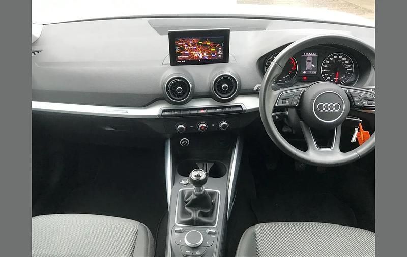 Used Audi Q2 Sport 116 HP (85 kW) 2018 White SUV