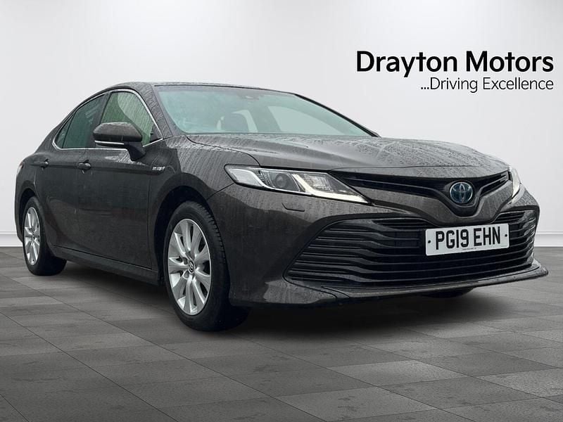 Grey Used 2019 Toyota Camry Design Sedan | £17,999 (Expensive) - Image 1/3