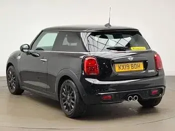 Gebraucht Mini Cooper S Classic 192 PS (141 kW) 2019 Schwarz Kleinwagen