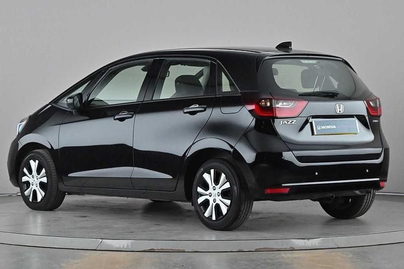 Second-hand Honda Jazz Hybrid 109 CP (80 kW) 2021 Negru Hatchback