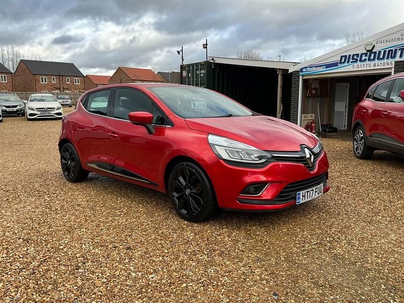 Used Renault Clio IV Dynamique 90 HP (66 kW) 2017 Red Hatchback