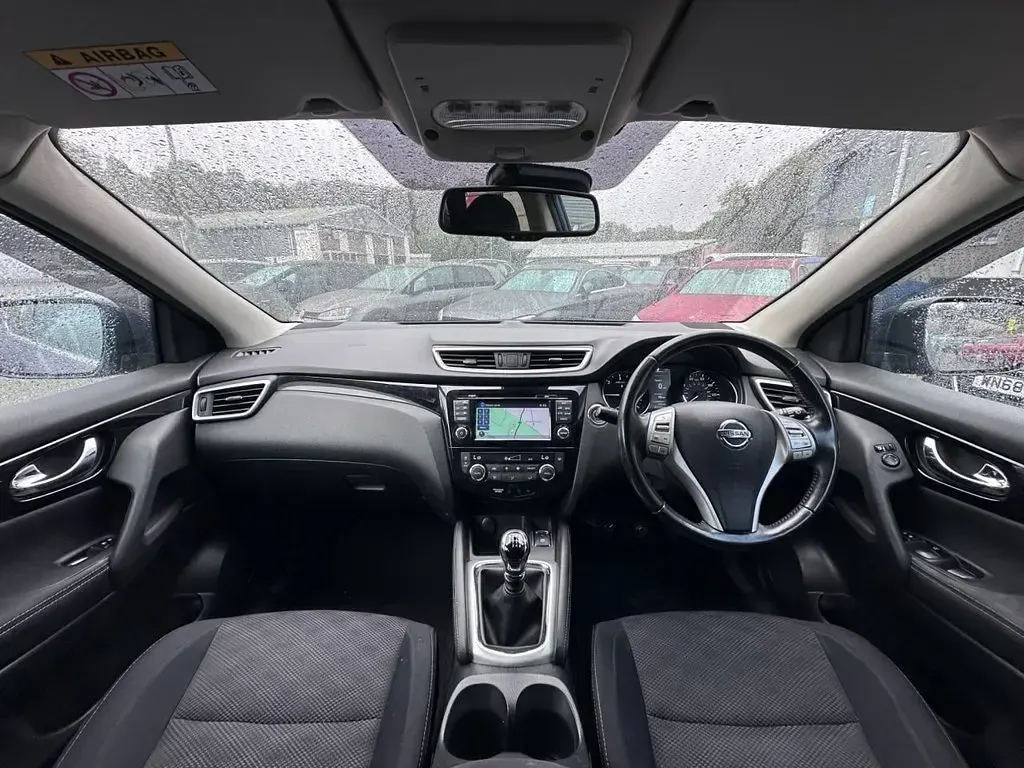 Used Nissan Qashqai N-Connecta 110 HP (80 kW) 2017 Blue SUV