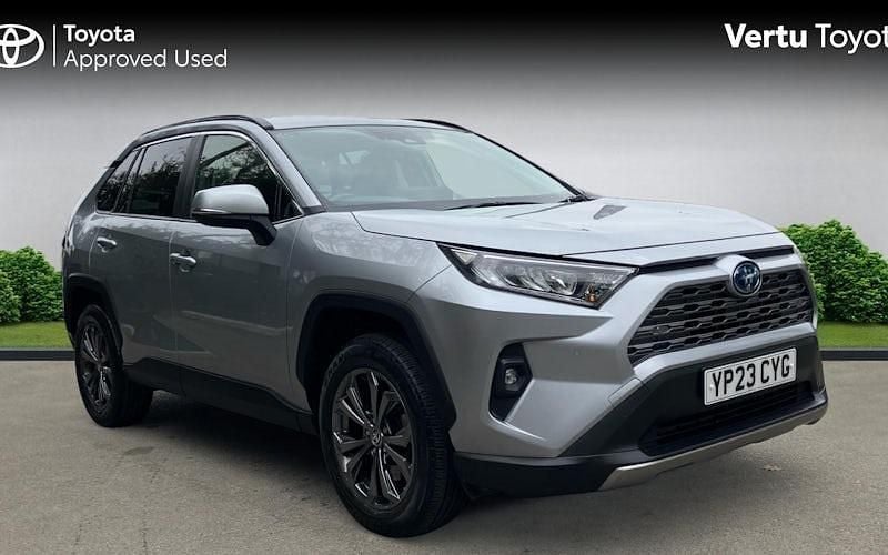 Used 2025 Toyota RAV4 Hybrid Design SUV | £30,266 (Super price) - Image 1/4