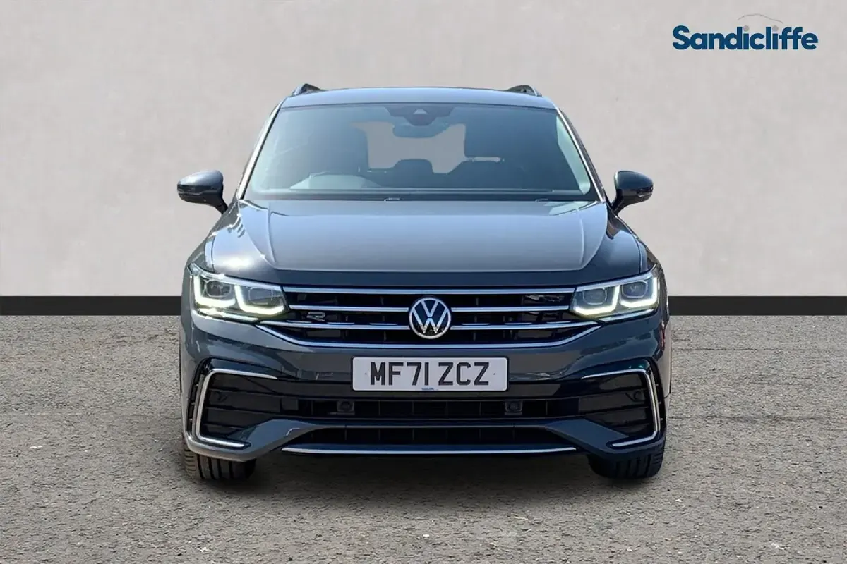 Used VW Tiguan R-line 150 HP (110 kW) 2023 Grey SUV