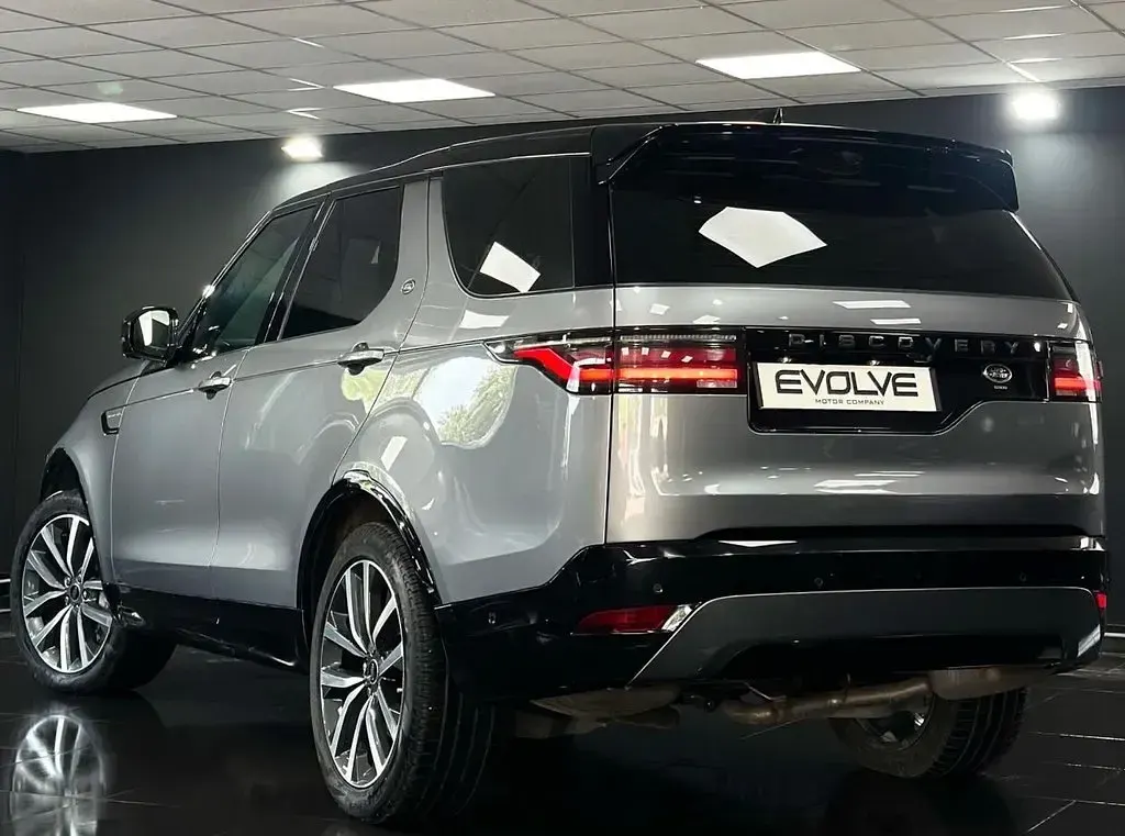 Used Land Rover Discovery SE Dynamic 300 HP (220 kW) 2022 Grey SUV