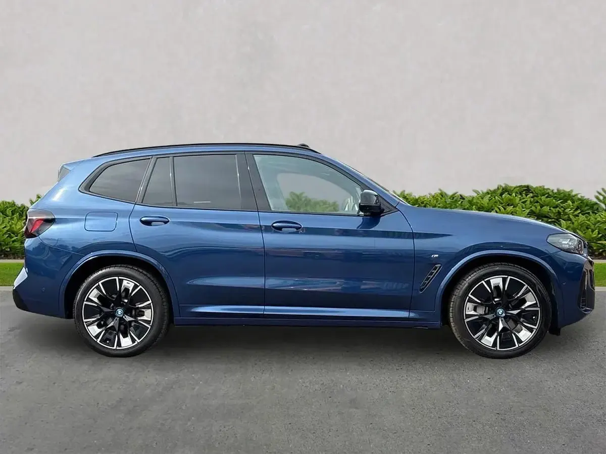 Used BMW iX3 M Sport 210 kW (286 HP) 2022 Blue SUV