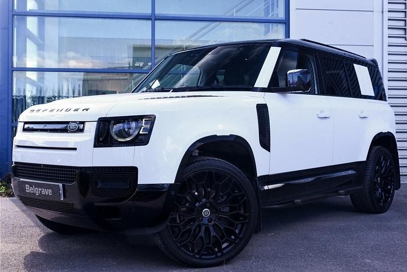 White Used 2024 Land Rover Defender SE Dynamic SUV | £63,480 (Fair price) - Image 1/3