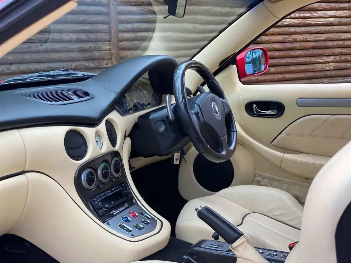 Used Maserati GranSport 400 HP (294 kW) 2006 Red Cabriolet