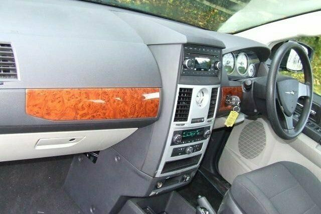 Used Chrysler Grand Voyager 161 HP (118 kW) 2010 MPV