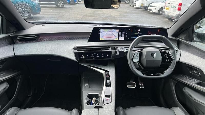 Used Peugeot e-3008 GT 152 kW (207 HP) 2025 Grey SUV