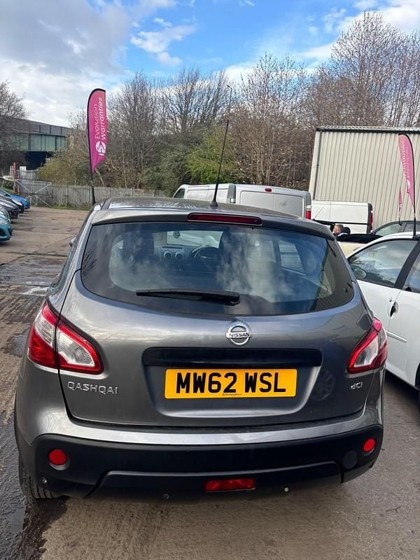 Used Nissan Qashqai Acenta 110 HP (80 kW) 2013 Grey SUV