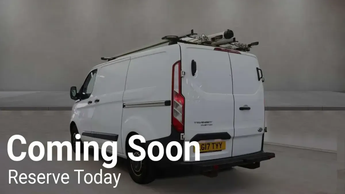 Used Ford Transit Custom 105 HP (77 kW) 2017 White Van