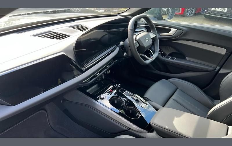 Used Audi A5 S-Line 200 HP (147 kW) 2025 Grey Estate