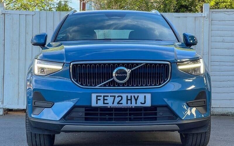 Usado Volvo XC40 Core 163 HP (119 kW) 2026 SUV