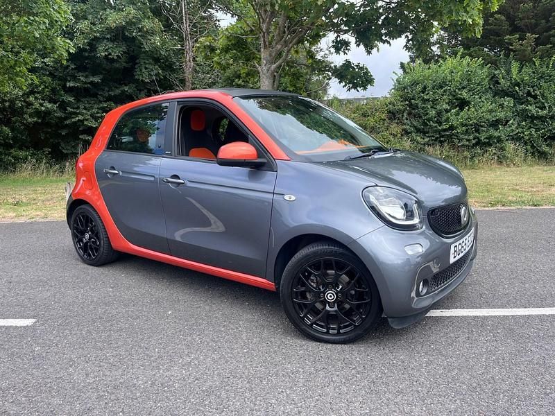 Grey Used 2015 Smart ForFour Edition #1 Hatchback | £5,995 (Fair price) - Image 1/4