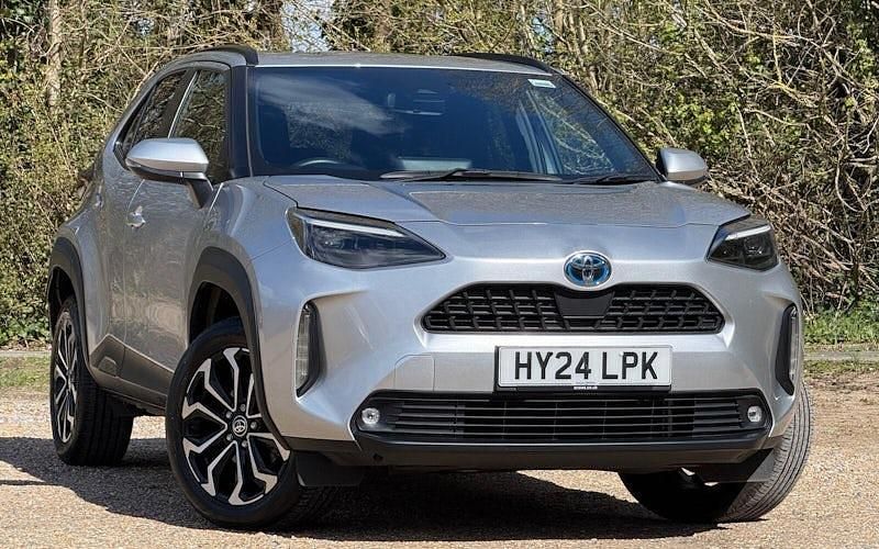 Used Toyota Yaris Hybrid Design 116 HP (85 kW) 2026 Estate