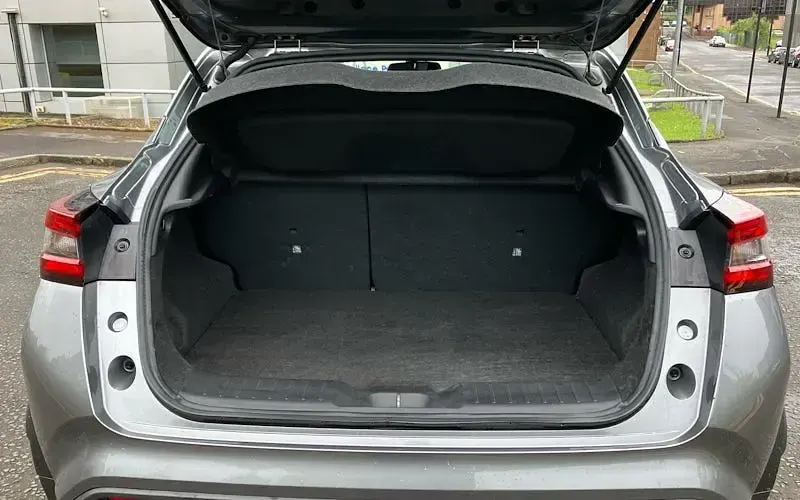 Used Nissan Juke Tekna 114 HP (83 kW) 2023 Grey SUV