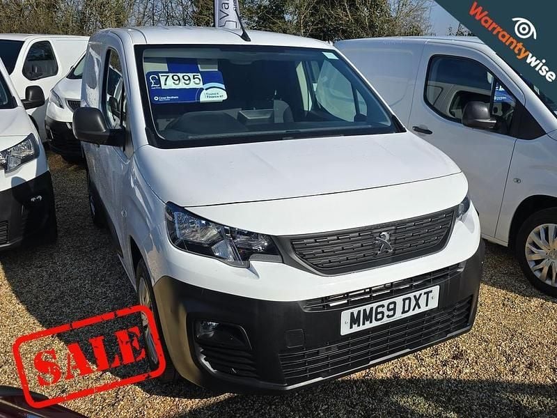 White Used 2019 Peugeot Partner S MPV | £6,000 (Expensive) - Image 1/4