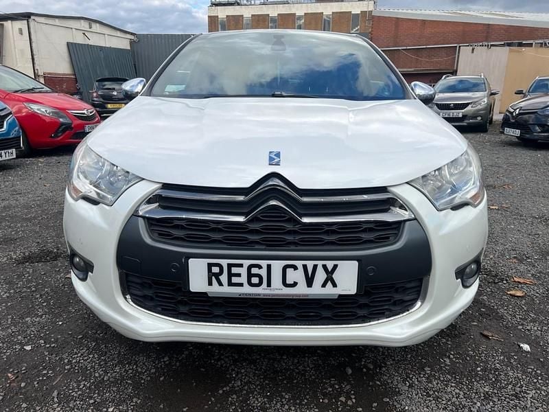White Used 2011 Citroën DS4 Hatchback | £1,499 (Fair price) - Image 1/4