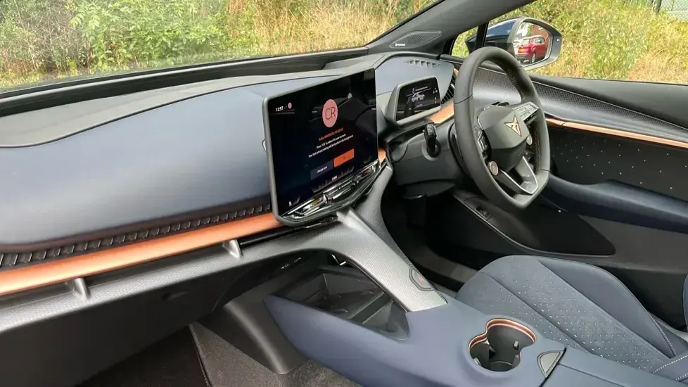 New Cupra Tavascan VZ1 250 kW (340 HP) 2026 Additional metallic  tavascan blue SUV