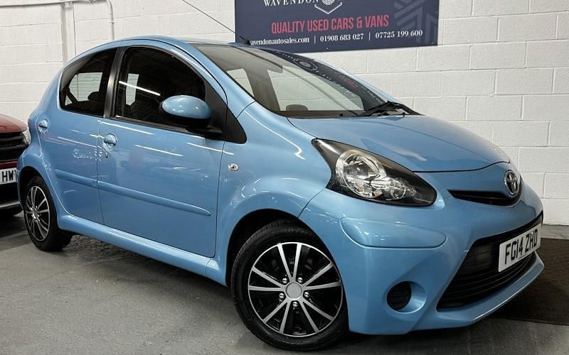 Used 2014 Toyota Aygo Hatchback | £3,999 (Good price) - Image 1/3