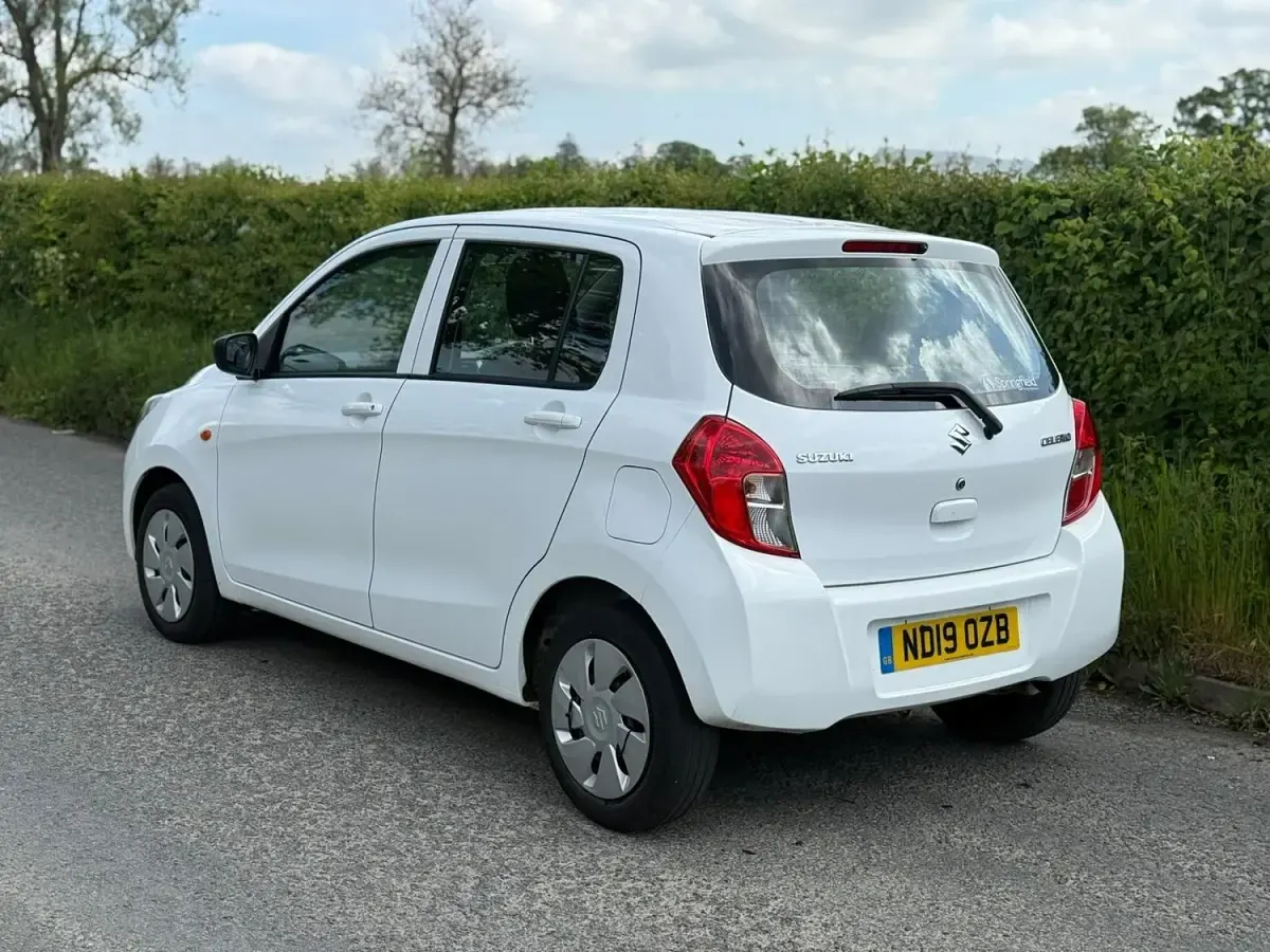 Używany Suzuki Celerio 68 KM (50 kW) 2019 Biały Hatchback