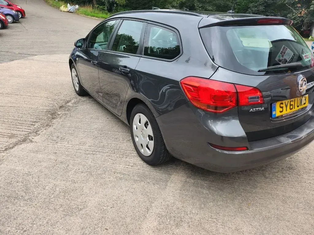Used Vauxhall Astra 2011 Grey Estate