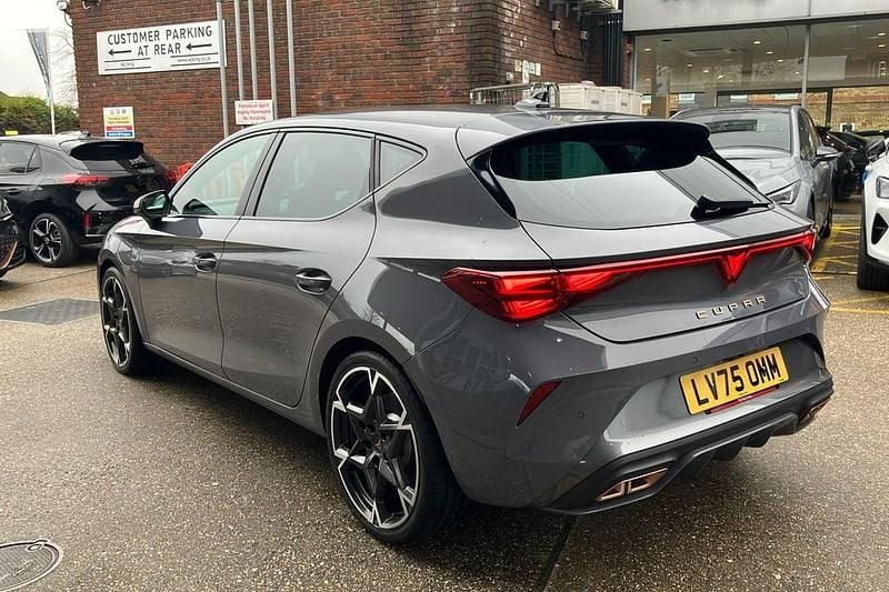 Used Cupra Leon VZ1 267 HP (196 kW) 2025 Other Hatchback