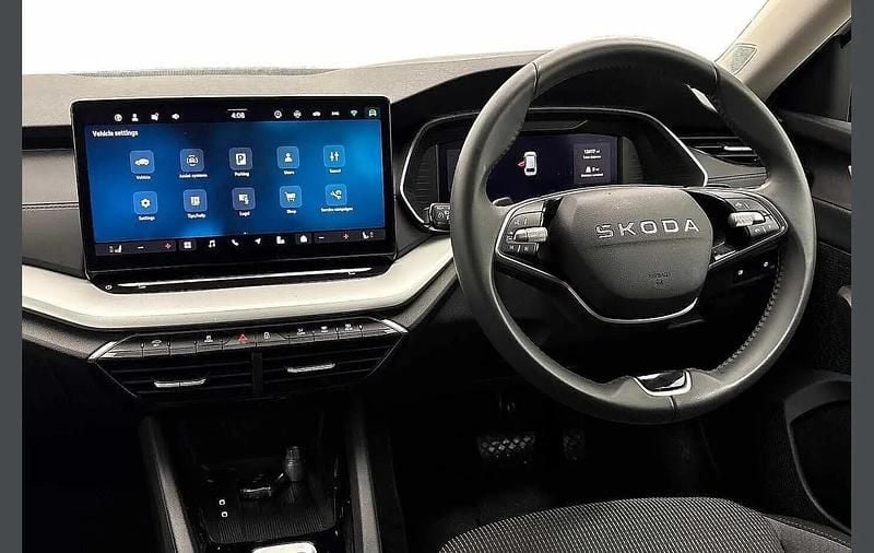 Used Skoda Octavia SE Technology 113 HP (83 kW) 2025 Moon white metallic Estate