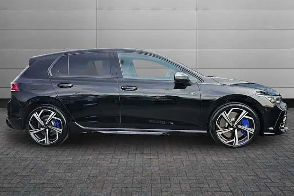 Nowe VW Golf VIII R 333 KM (244 kW) 2026 Czarny Hatchback