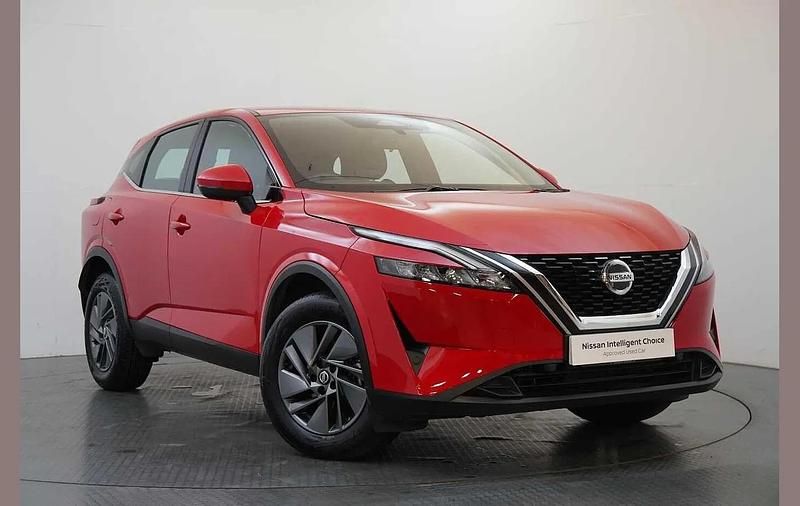 Red Used 2023 Nissan Qashqai Acenta Premium SUV | £19,899 (Good price) - Image 1/3