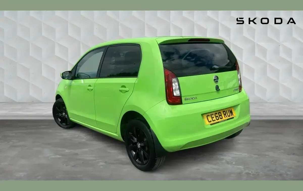 Used Skoda Citigo Colour Edition 60 HP (44 kW) 2018 Kiwi green Hatchback