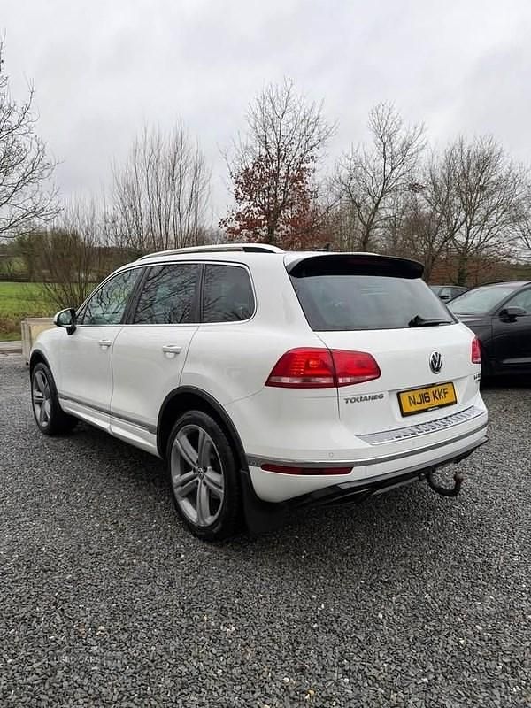 Used VW Touareg R-line 262 HP (192 kW) 2016 White SUV