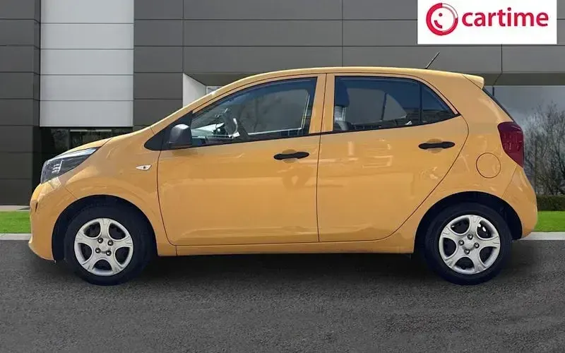 Used Kia Picanto Advance 67 HP (49 kW) 2023 Yellow Hatchback