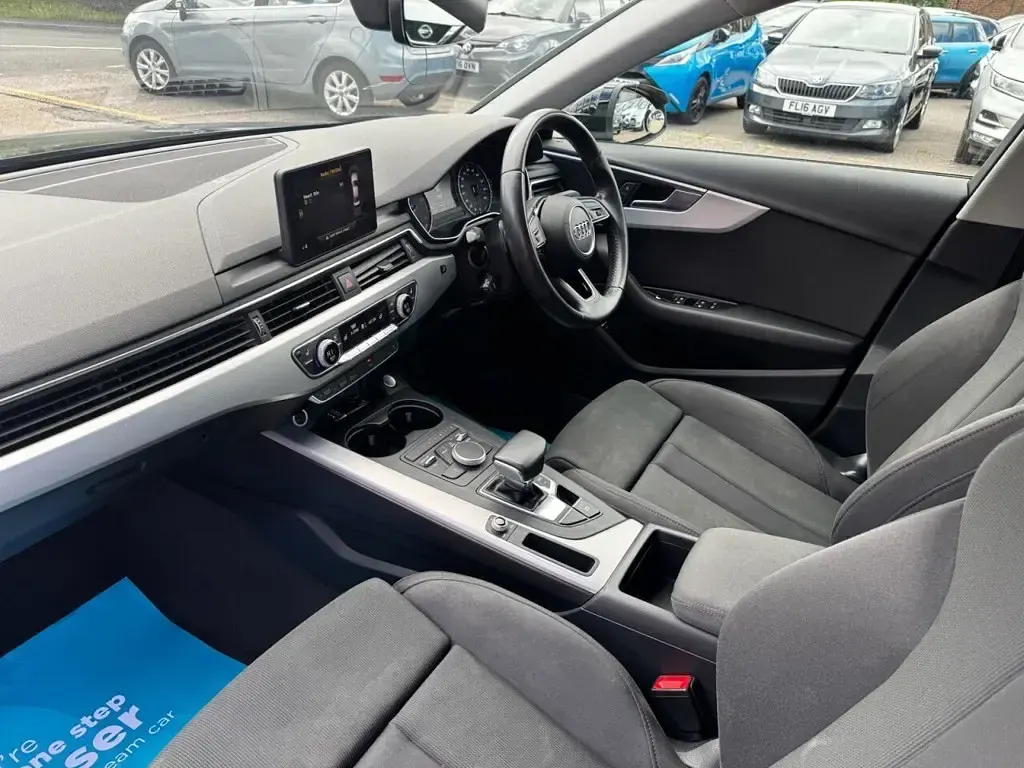 Used Audi A4 Sport 150 HP (110 kW) 2017 Black Sedan