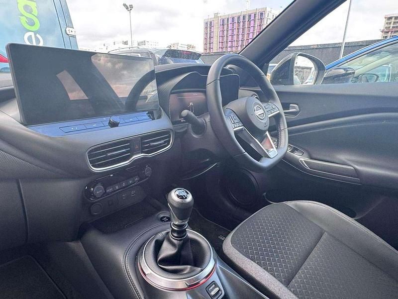 Used Nissan Juke N-Connecta 143 HP (105 kW) 2025 Grey SUV