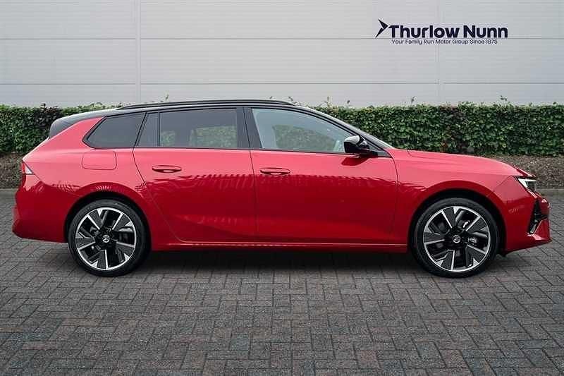 Used Vauxhall Astra Ultimate 114 kW (156 HP) 2024 Red Estate