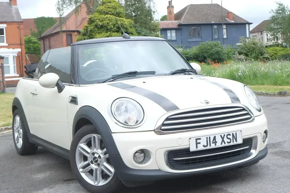 Used Mini Cooper Cabriolet 122 HP (89 kW) 2014 White Cabriolet