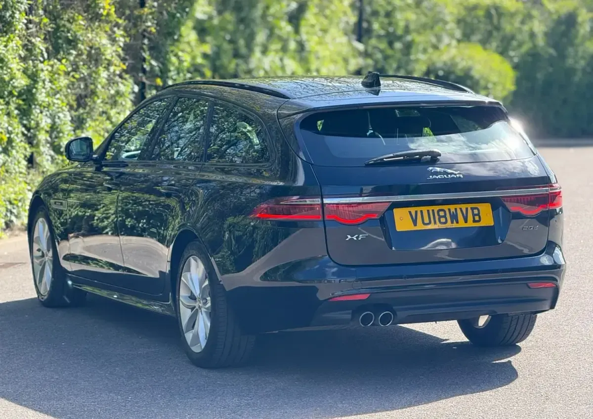 Second-hand Jaguar XF R-Sport 177 CP (130 kW) 2018 Negru Break