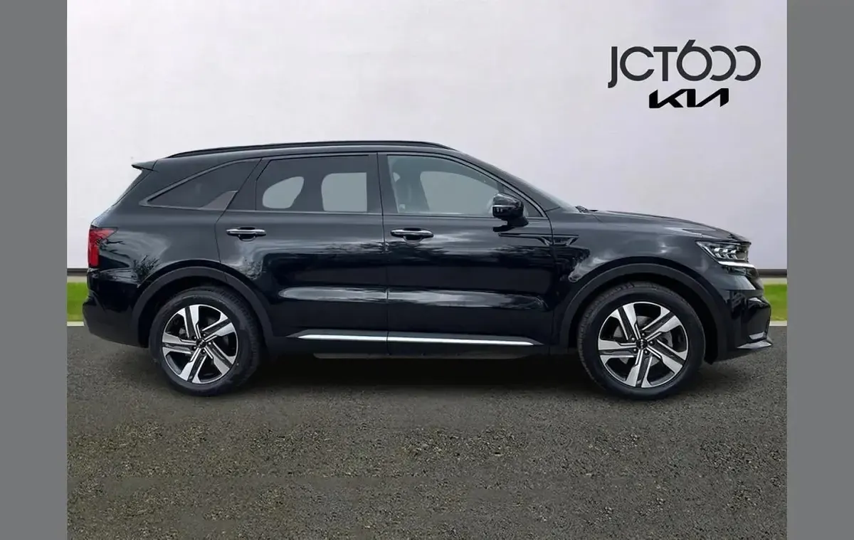 Used Kia Sorento 226 HP (166 kW) 2023 Black SUV