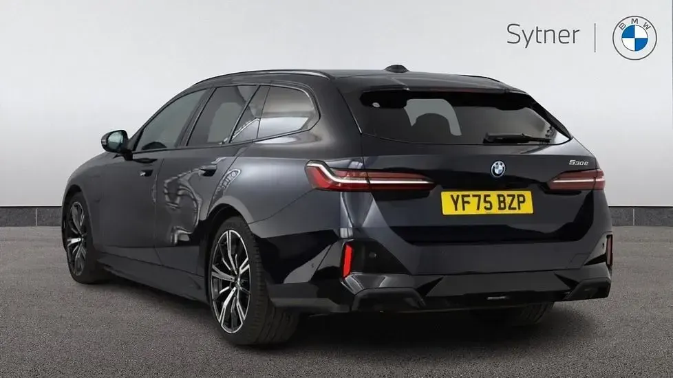 Used BMW 530e M Sport 295 HP (216 kW) 2025 Black Estate
