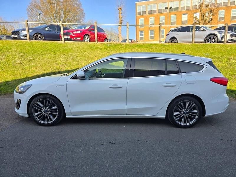 Używany Ford Focus Vignale 120 KM (88 kW) 2020 Biały Kombi
