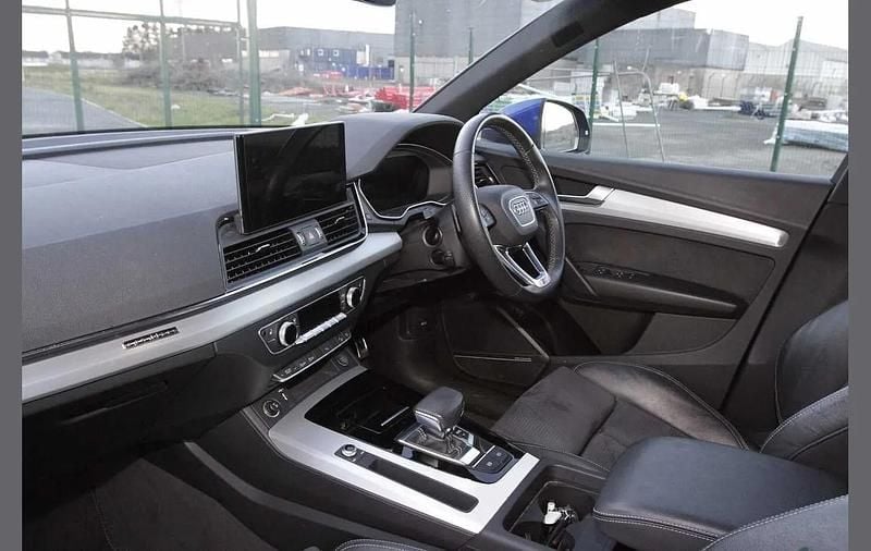 Used Audi Q5 S-Line 200 HP (147 kW) 2022 Blue SUV