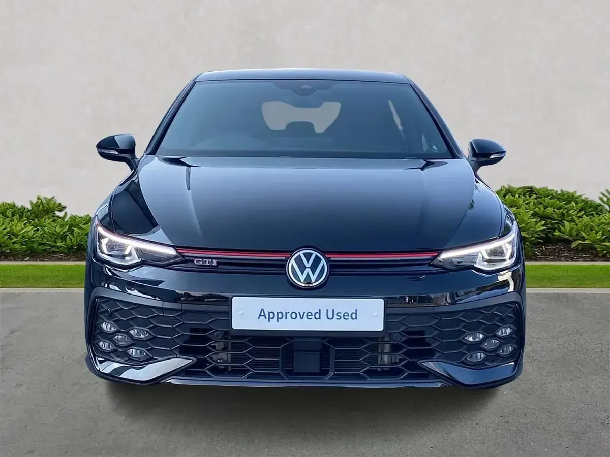Used VW Golf VIII GTI 265 HP (194 kW) 2025 Black Hatchback