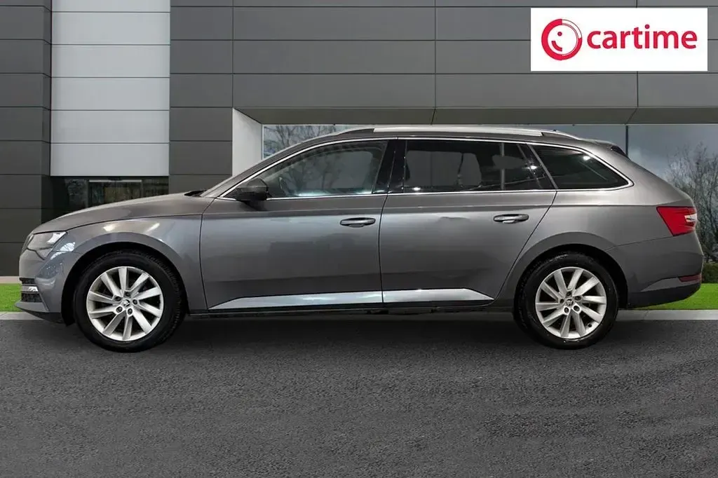 Used Skoda Superb SE Technology 218 HP (160 kW) 2023 Grey Estate
