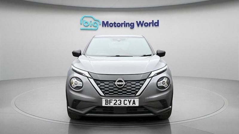 Used Nissan Juke N-Connecta 143 HP (105 kW) 2023 Grey SUV
