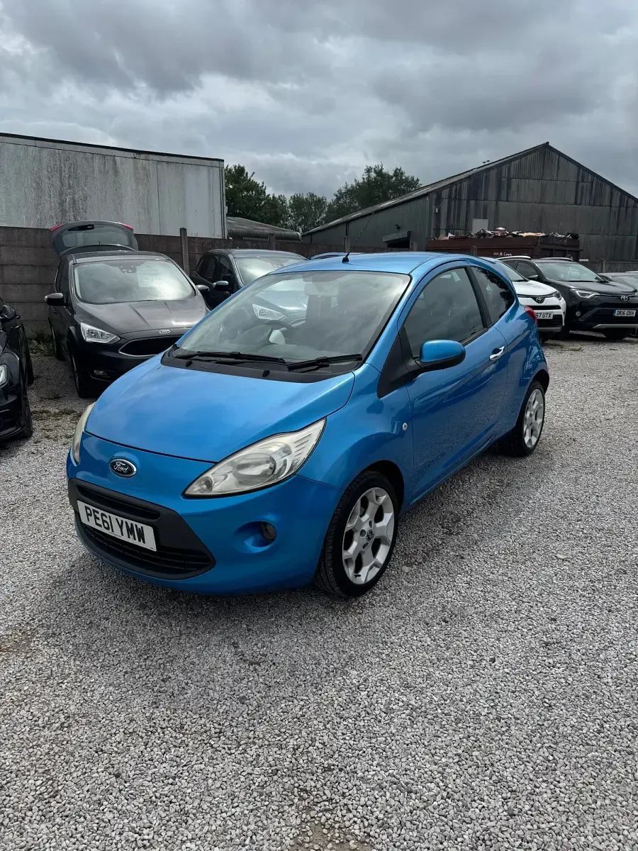 Used Ford Ka Titanium 69 HP (50 kW) 2011 Blue Hatchback