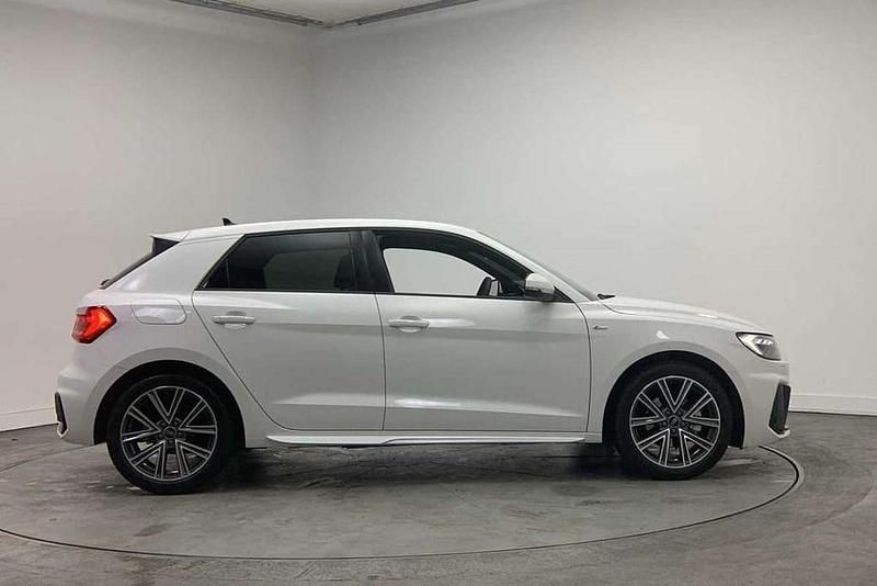 Begagnad Audi A1 S-Line 2025 Vit SUV